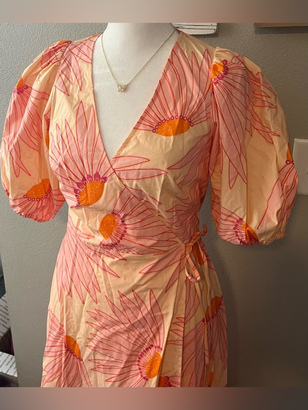 Kate Spade Pink Floral Wrap Dress size 0 NWOT - Picture 2 of 7